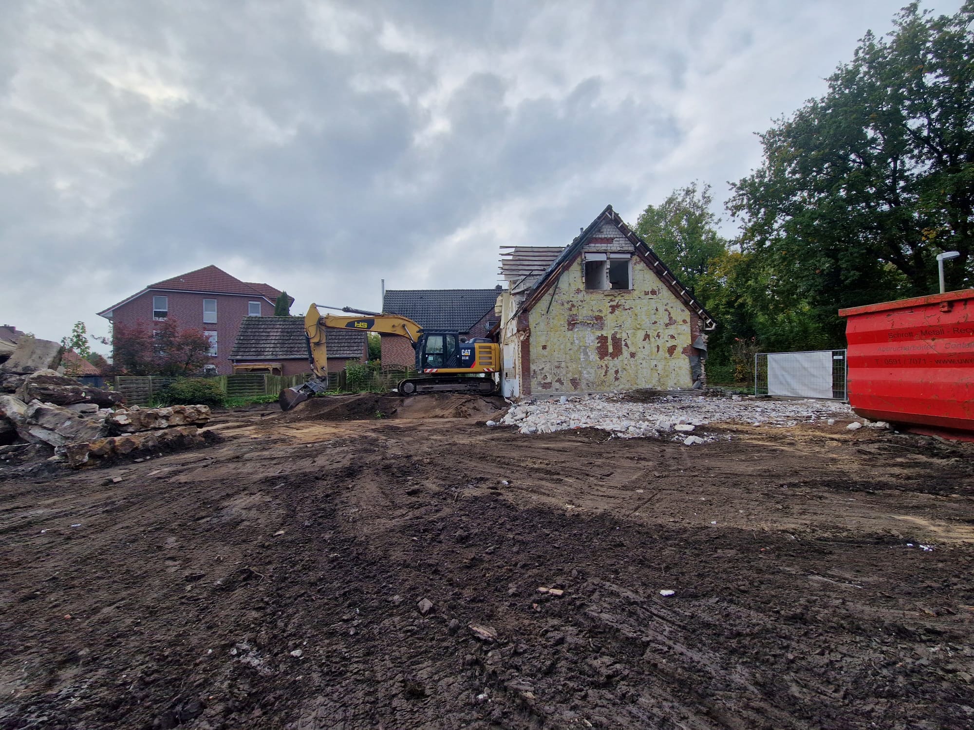 Rückbau eines Einfamilienhauses – Rückbau in Emsland durch HS Erdarbeit & Abbruch